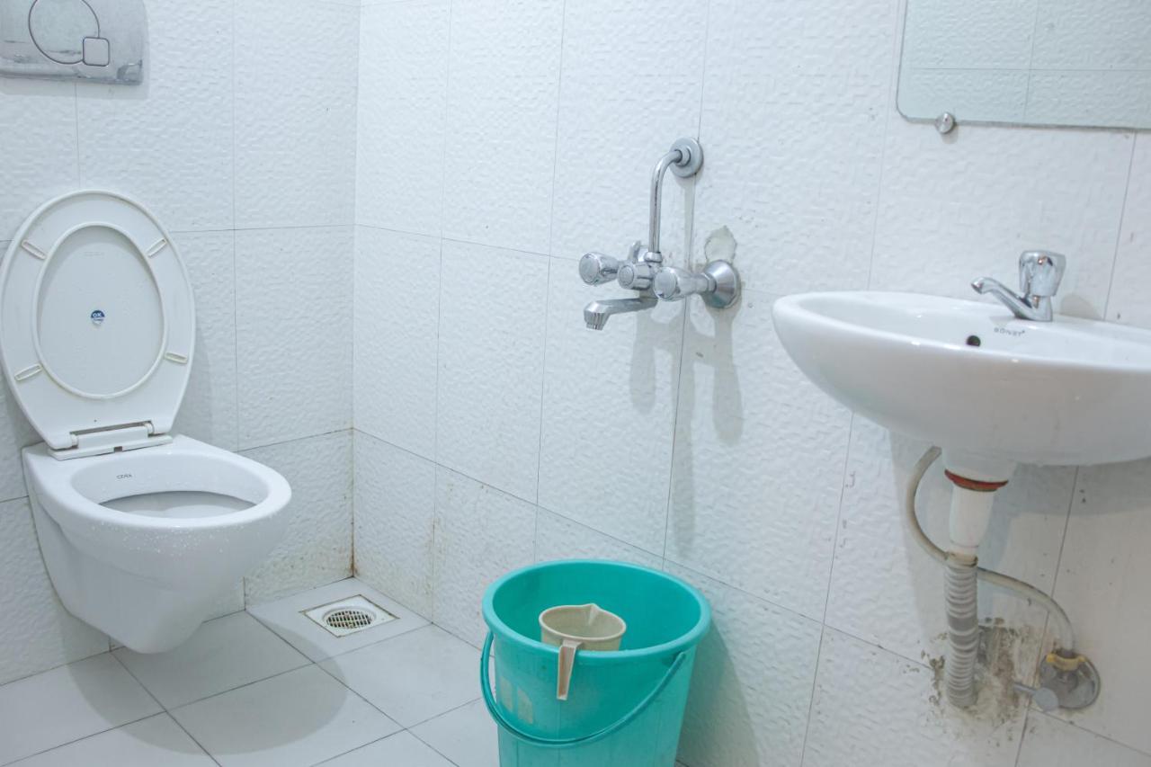Hotel Mukesh Residency Poona Buitenkant foto