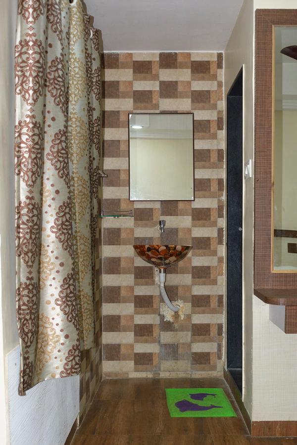 Hotel Mukesh Residency Poona Buitenkant foto