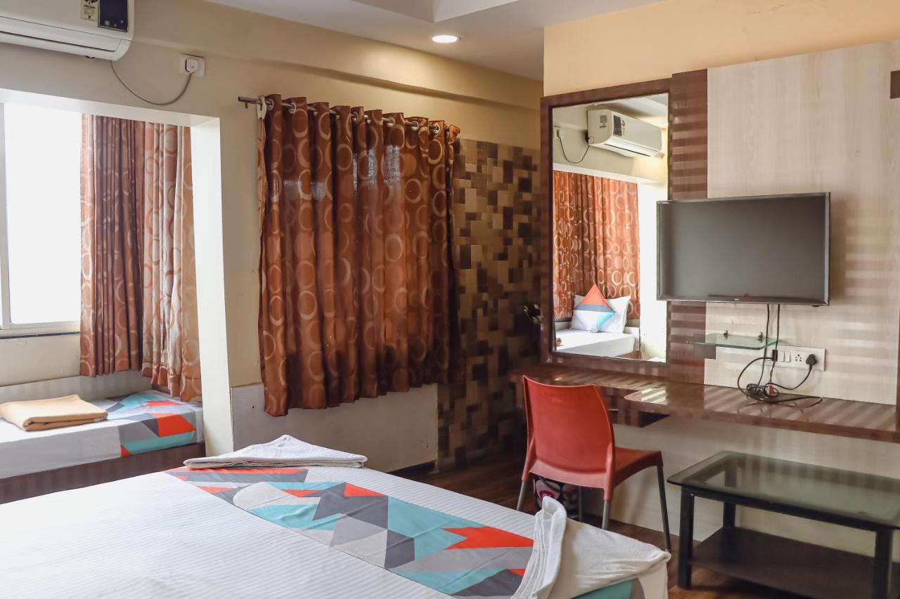 Hotel Mukesh Residency Poona Buitenkant foto